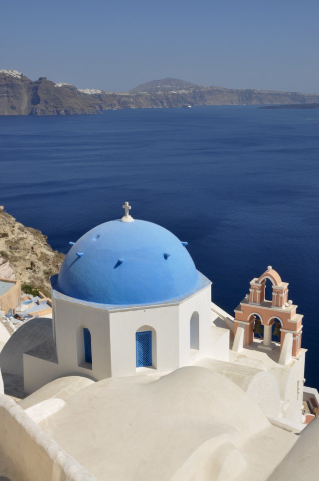 Eglise d'Oia avec son dôme bleu